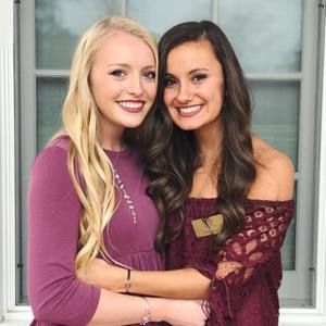 Meet your Posher, Lauren